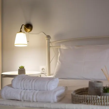 Noemie Πανσιόν 3*