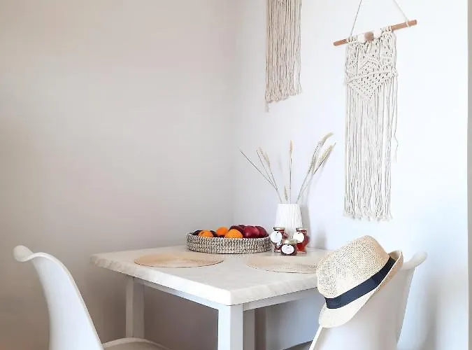 Guest house Noemie Athanion